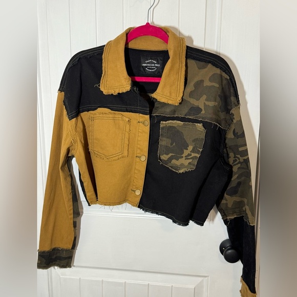 American Bazi - Cropped Patch Camo Jacket - Picture 2 of 7